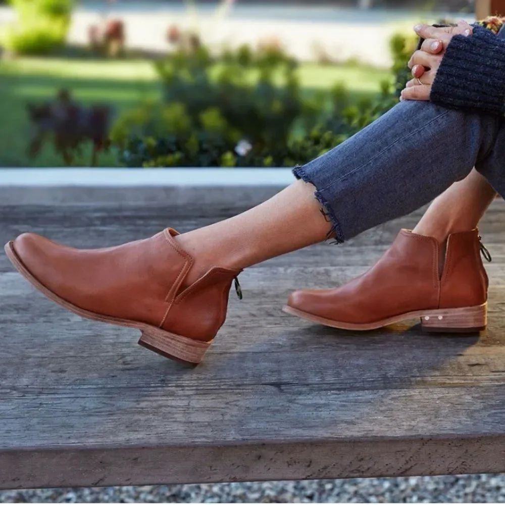 beek Falcon Leather Ankle Bootie in Cognac Size 7